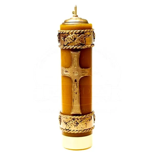 Ile świec przy ołtarzu i ich znaczenie w liturgii