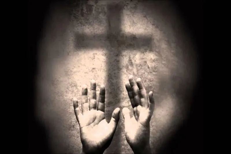 Modlitwa wstawiennicza: klucz do duchowej przemiany i zmiany życia