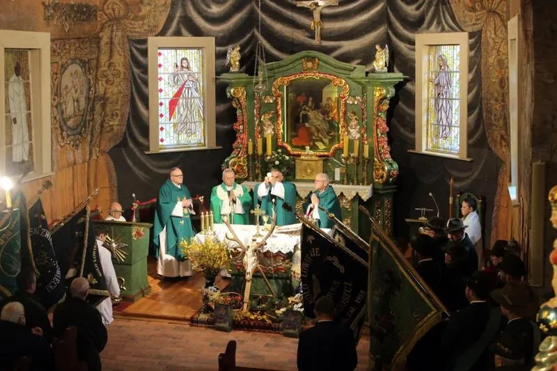 Msza w życiu katolików: co warto wiedzieć i dlaczego ma tak ogromne znaczenie