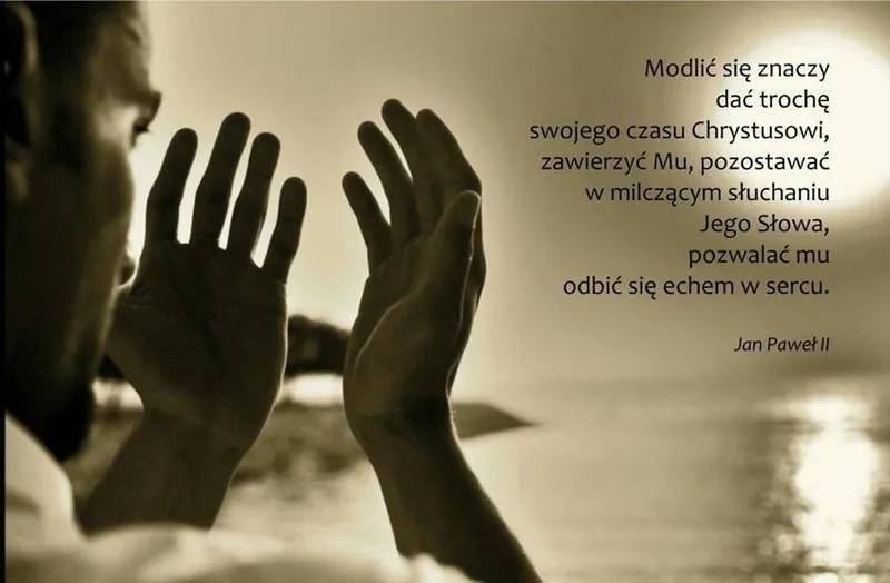 Na czym polega modlitwa uwielbienia i jak może przemienić twoje życie