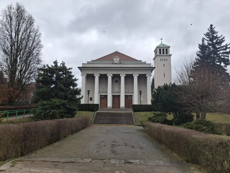 Poznańskie Kościoły: Ile Ich Jest i Które Są Najważniejsze?