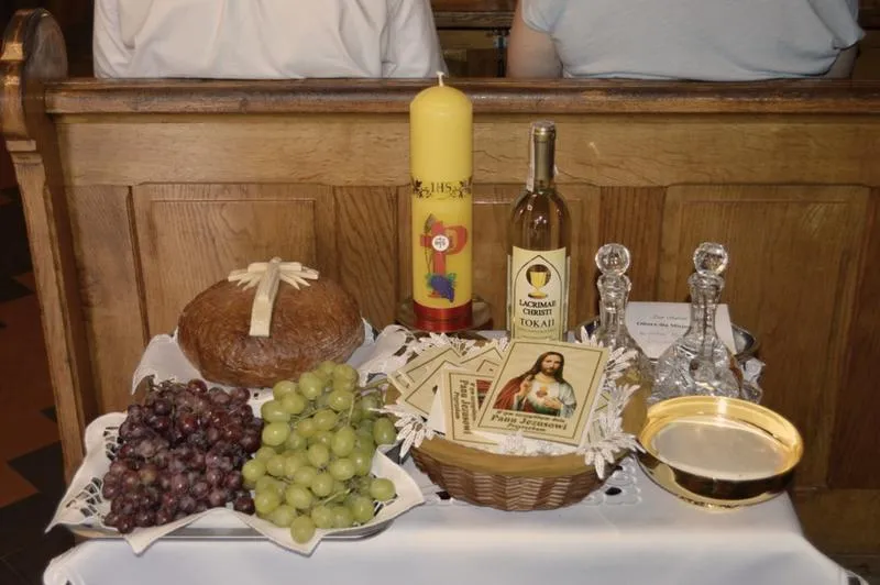Dary składane na ołtarzu
