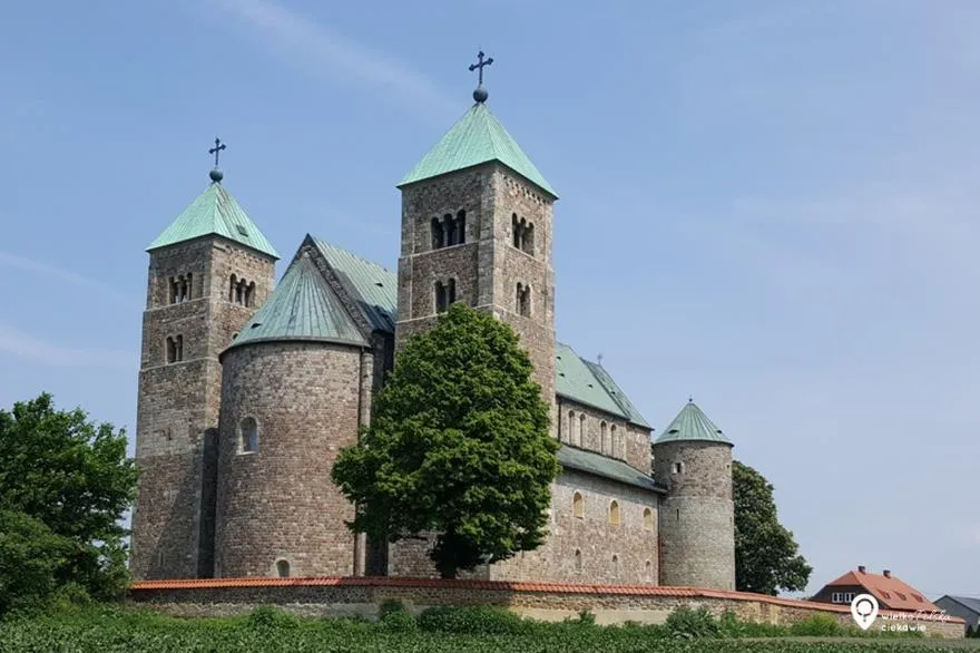 Dekoracje wnętrz kościołów