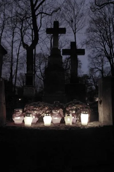 Formalności cmentarne