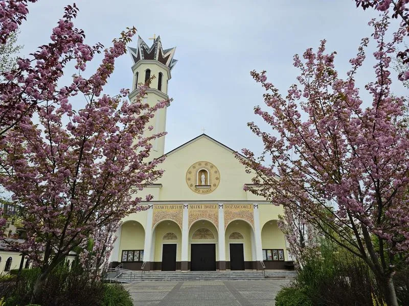 Historia sanktuariów i tradycja