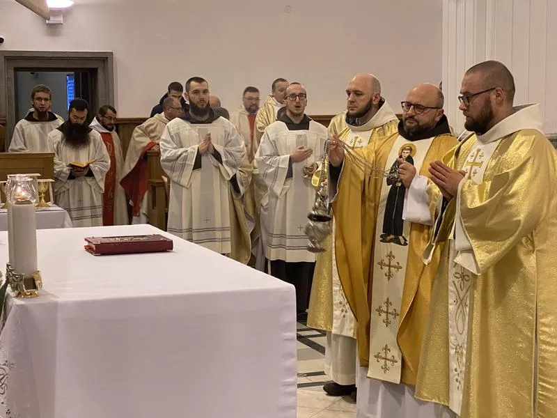 Jak wypełnić formularz zamówienia mszy