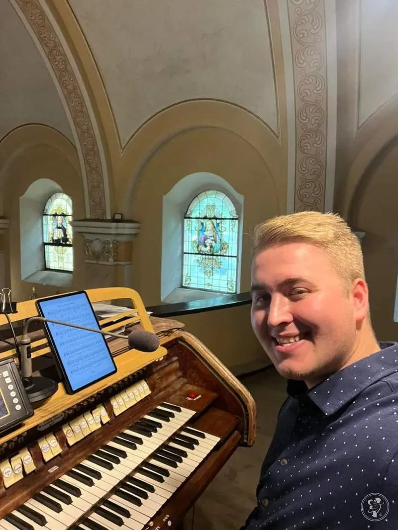 Wynagrodzenia organistów miasta vs wsie